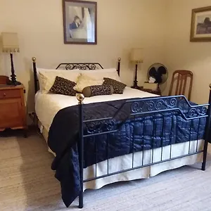 cornwall-cottage-b-b.top-hotels-hobart.com/